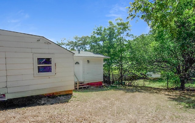 711 Dubois St, Denison, TX 75020 - exterior space featuring entry steps