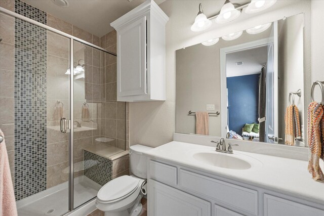 1904 Kings Pass, Heath, TX 75032 - bedroom with visible vents, baseboards, a ceiling fan, and light carpet