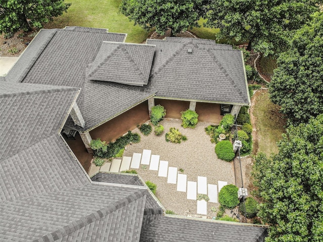 aerial view of property and surrounding area