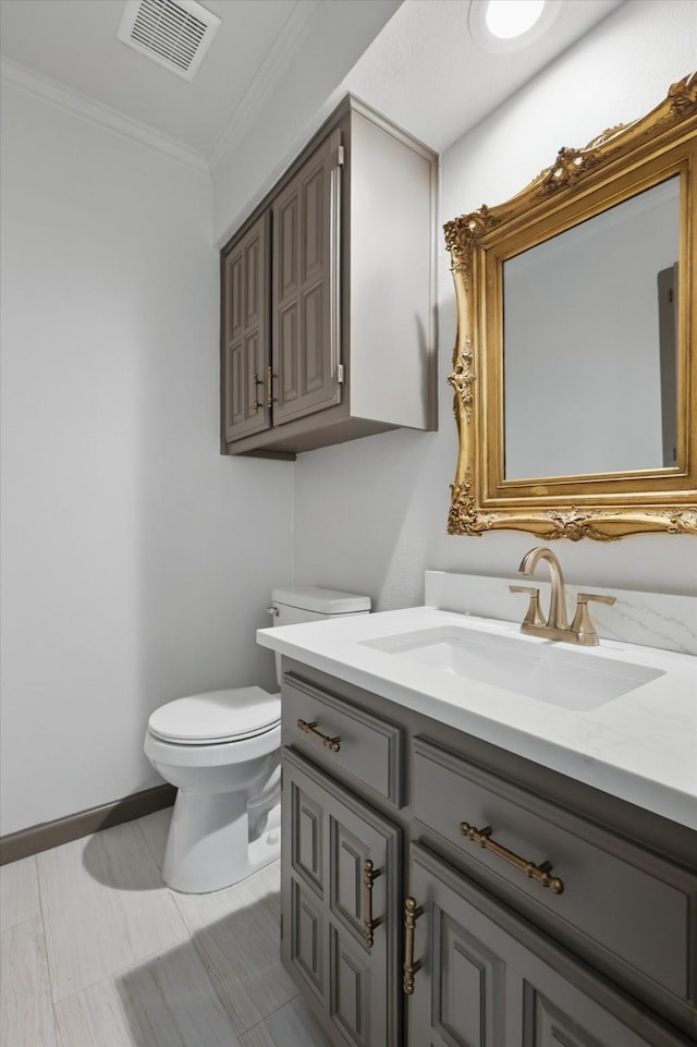 2107 Emerald Lake Dr, Arlington, TX 76013 - spare room with baseboards, recessed lighting, light wood-style flooring, and visible vents