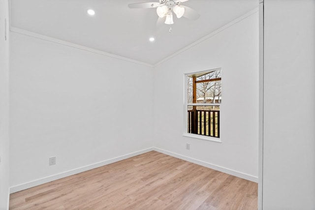 empty room with baseboards, light wood finished floors, recessed lighting, ceiling fan, and vaulted ceiling