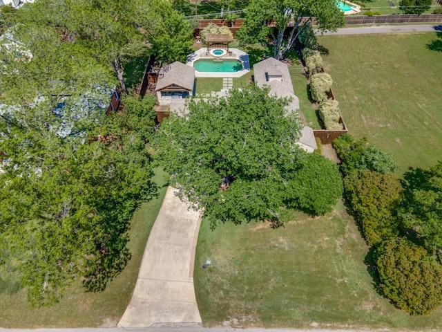 1410 Corto Dr, Dallas, TX 75218 - aerial view of property's location featuring a pool