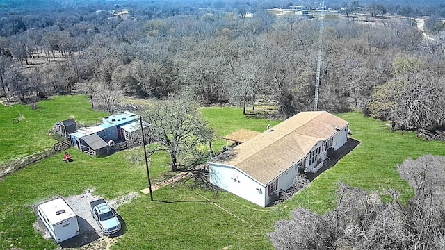 bird's eye view with a view of trees
