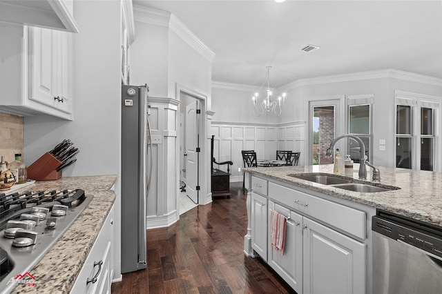 3032 Sagefield Ln, Haughton, LA 71037 - kitchen featuring a sink, appliances with stainless steel finishes, a chandelier, white cabinets, and dark wood-type flooring
