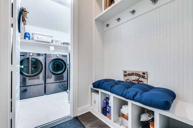 washroom featuring laundry area and independent washer and dryer
