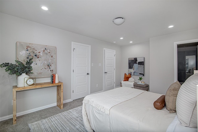 bedroom with carpet floors, baseboards, and recessed lighting