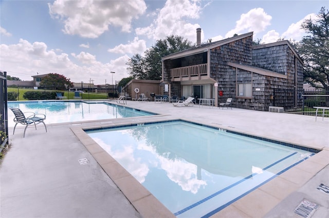 2700 Stonehaven Ct, Irving, TX 75038 - entrance to property with central AC
