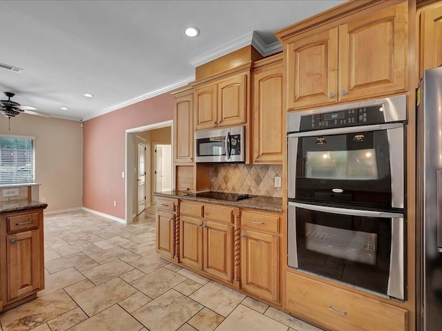 1904 Loblolly Ln, Lufkin, TX 75904 - kitchen with stainless steel appliances, tasteful backsplash, baseboards, dark stone counters, and a ceiling fan