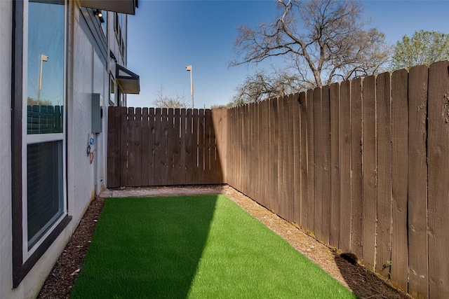 2239 Lovedale Ave Unit 105, Dallas, TX 75235 - view of yard with fence