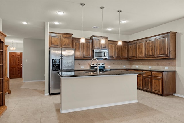 1037 Doe Meadow Dr, Fort Worth, TX 76028 - kitchen with backsplash, pendant lighting, a sink, stainless steel appliances, and visible vents