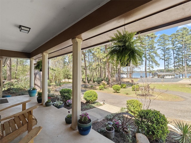 view of patio / terrace with covered porch