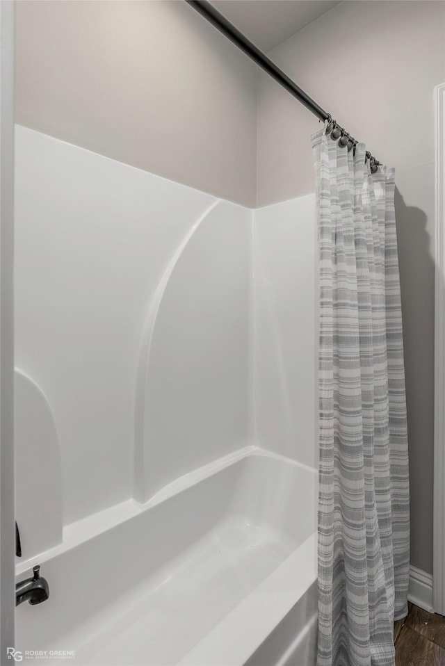 918 Hackberry Dr, Bossier City, LA 71111 - full bathroom with shower / bathtub combination with curtain