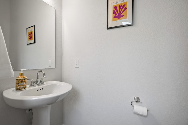 3640 Sevilla Dr, Frisco, TX 75034 - bathroom with a sink