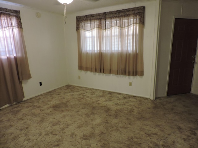 view of carpeted spare room