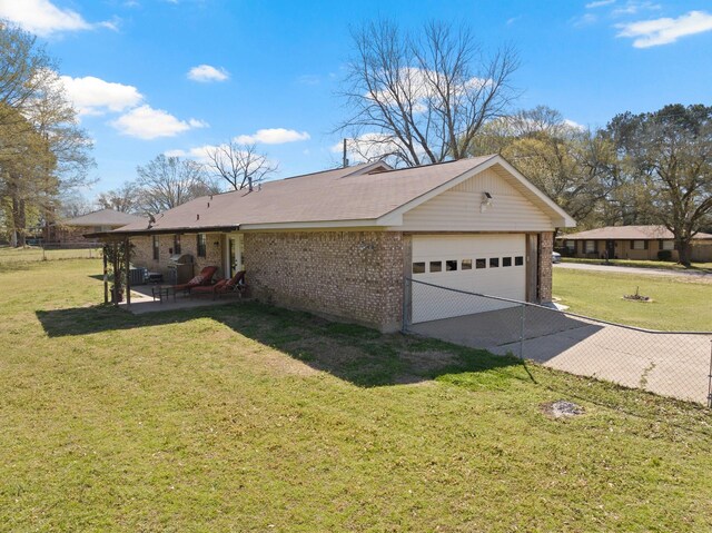 711 Walnut St, Omaha, TX 75571