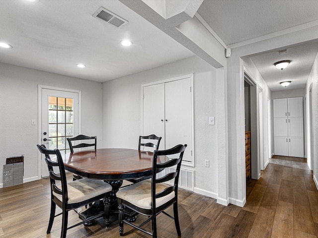175 Clover Ln, Decatur, TX 76234 - dining area featuring wood finished floors, recessed lighting, baseboards, and visible vents