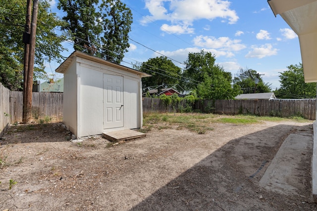 4601 Virginia Ln, Fort Worth, TX 76103 - view of fenced backyard