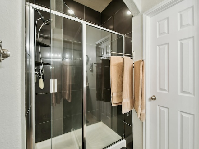 4013 Hollow Lake Rd, Fort Worth, TX 76262 - full bath featuring a shower stall