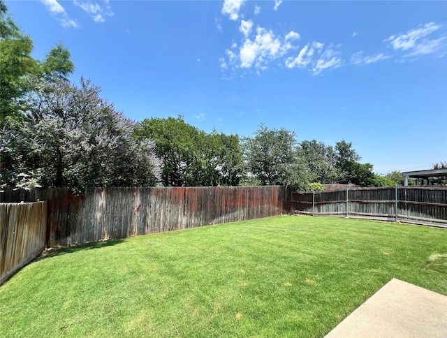 4013 Hollow Lake Rd, Fort Worth, TX 76262 - view of yard