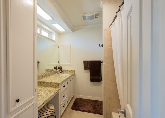 138 Hideaway Ln E, Hideaway, TX 75771 - bathroom with visible vents, vanity, ornamental molding, and a shower with shower curtain