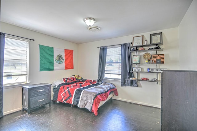 bedroom with baseboards