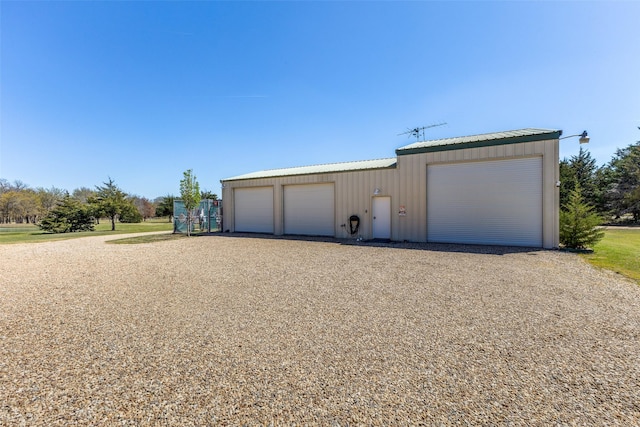 view of detached garage