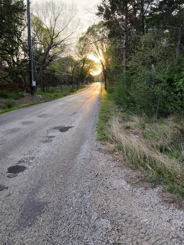 965 Johnson Ln, Ovilla, TX 75154 - view of road