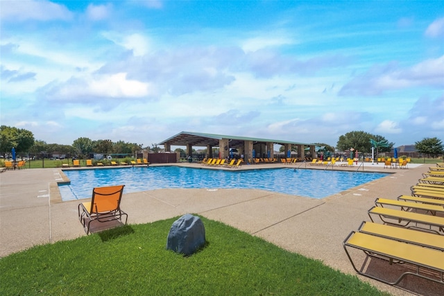2282 Torch Lake Dr, Forney, TX 75126 - community pool with fence and a patio