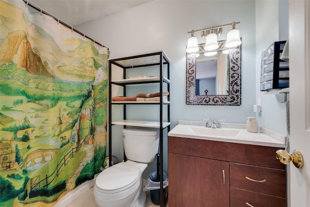 bathroom featuring a notable chandelier, vanity, a shower with curtain, and toilet