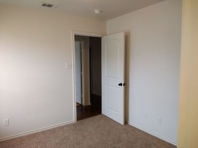 8124 Doreen Ave, Fort Worth, TX 76116 - unfurnished room featuring carpet flooring and visible vents