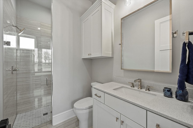 909 Saint Anne Ct, Heath, TX 75032 - full bath with a stall shower, toilet, and vanity