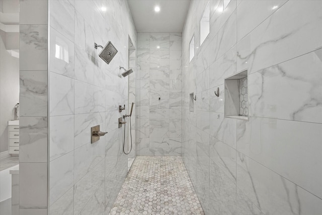 909 Saint Anne Ct, Heath, TX 75032 - full bath with tiled shower and recessed lighting