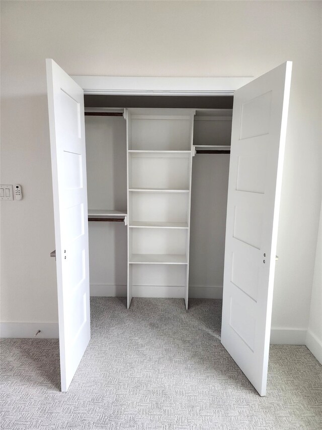144 Shawnee Trl, Pottsboro, TX 75076 - view of closet