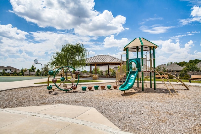 1001 Hodge St, Mckinney, TX 75071 - view of community playground