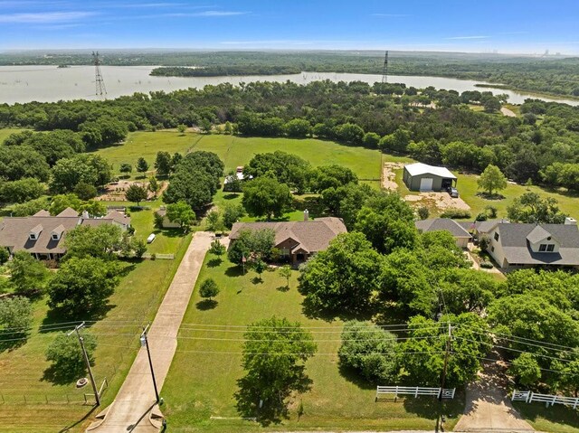 821 Seeton Rd, Mansfield, TX 76063 - aerial view of a large body of water