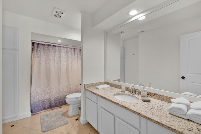 9231 Chimney Corner Ln, Dallas, TX 75243 - bathroom with vanity, tile patterned flooring, curtained shower, and recessed lighting