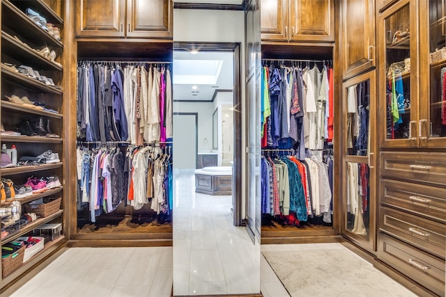5816 Forest Highlands Dr, Fort Worth, TX 76132 - view of walk in closet