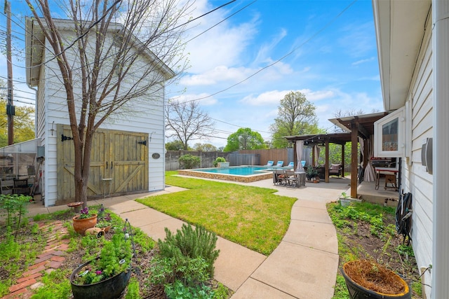320 Eastwood Ave, Fort Worth, TX 76107 - view of yard with a patio and an outbuilding