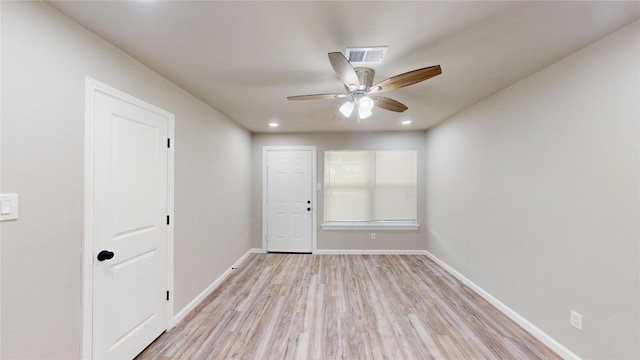 5609 Maceo Ln, Fort Worth, TX 76112 - unfurnished room with ceiling fan, light wood-style flooring, and baseboards