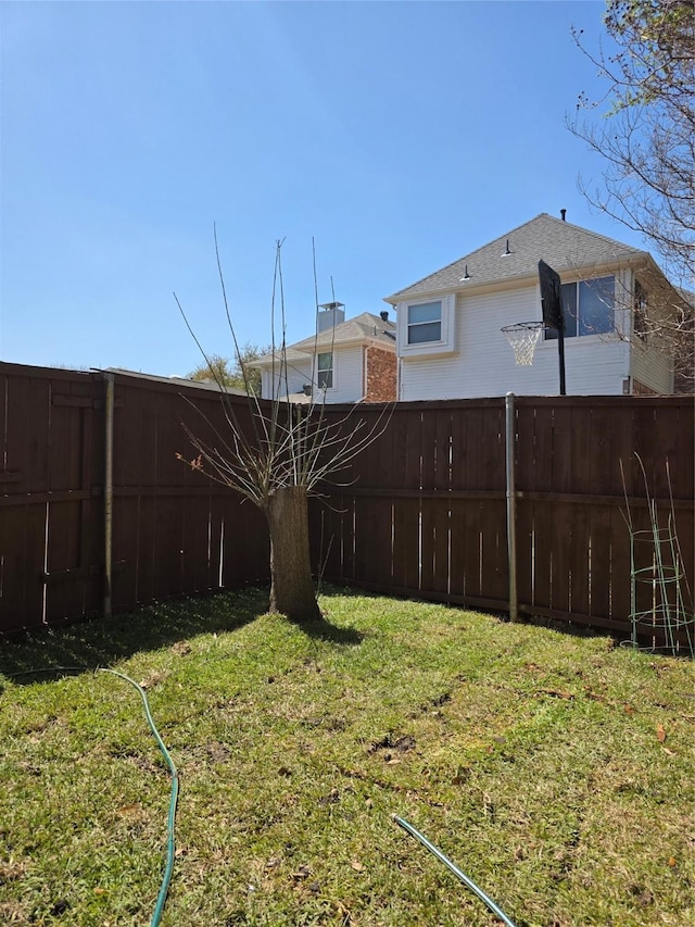 701 Canal St, Irving, TX 75063 - view of yard