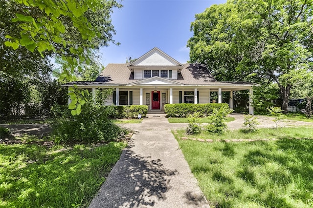 511 Highland Ave, Waxahachie, TX 75165 - view of front of property with a porch and a shingled roof