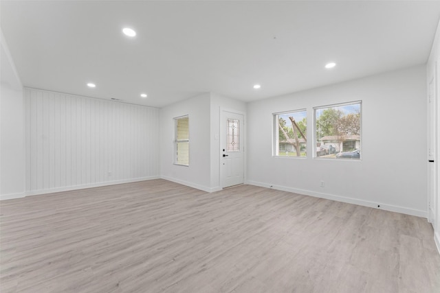 11534 Fernald Ave, Dallas, TX 75218 - unfurnished room featuring light wood-style floors, recessed lighting, and baseboards