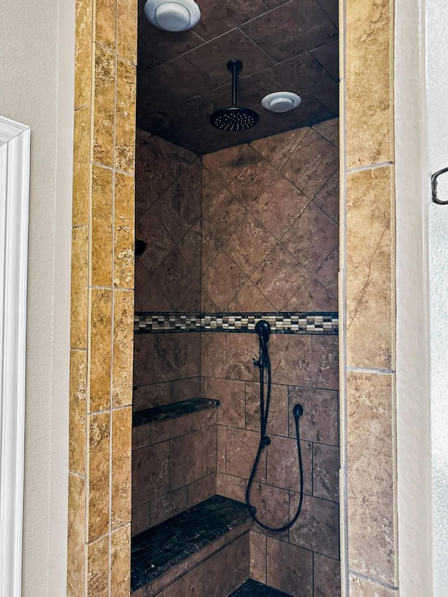 300 Cleve Cole Rd, Denison, TX 75021 - full bath featuring a tile shower