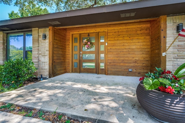 4055 Fawnhollow Dr, Dallas, TX 75244 - entrance to property with a garage