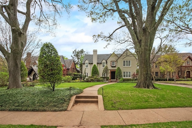 6722 Lakewood Blvd, Dallas, TX 75214 - view of front of house featuring a residential view and a front lawn