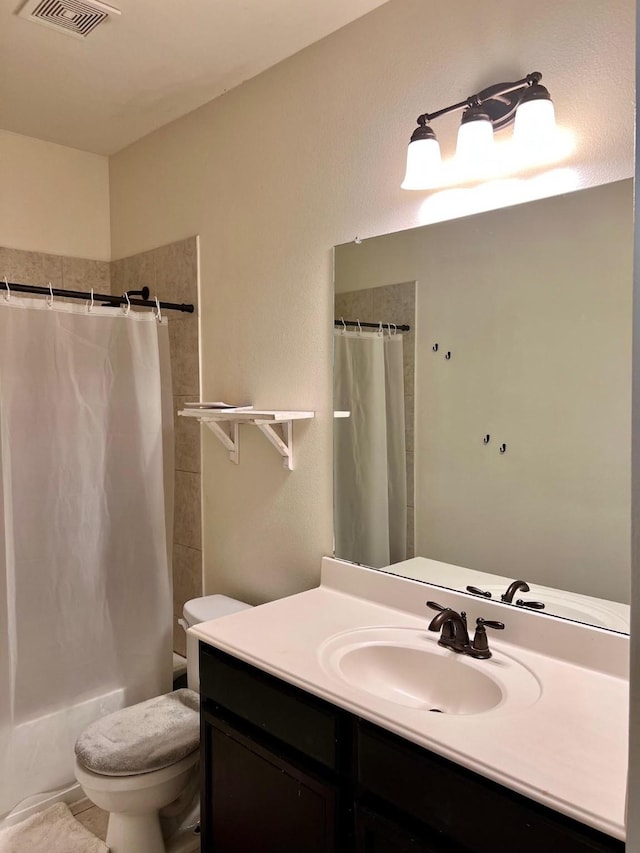 412 Lake St, Red Oak, TX 75154 - bathroom with vanity and shower / bath combination with curtain