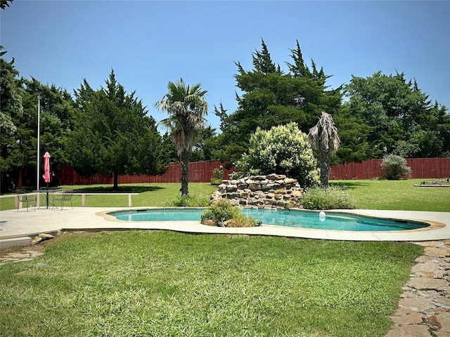 2610 Jakes Ct, Midlothian, TX 76065 - view of swimming pool