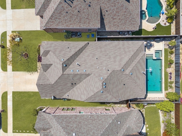 5604 Datewood Ln, Mckinney, TX 75071 - aerial view of a pool