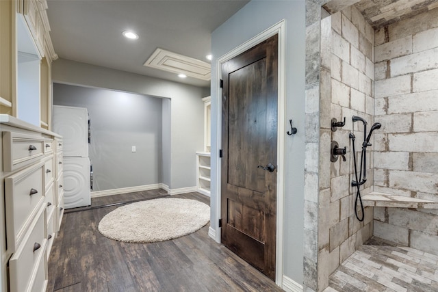 147 Cotton Franklin Rd, Gordonville, TX 76245 - full bath featuring baseboards, wood finished floors, recessed lighting, and walk in shower