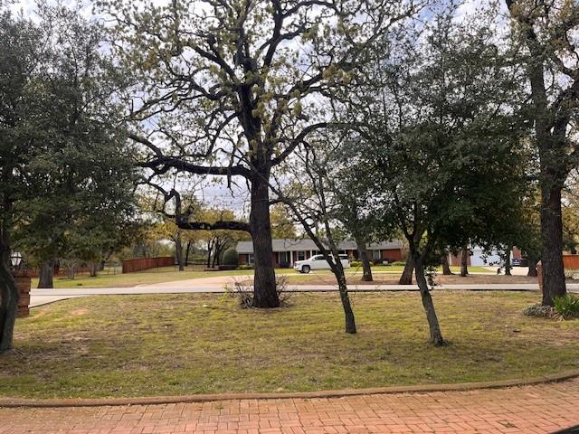 2508 Rolling Ln, Southlake, TX 76092 - view of property's community with a yard